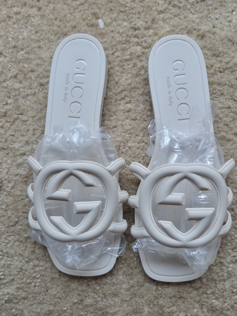 Gucci Cream Interlocking G Rubber Slide Sandals Size 6